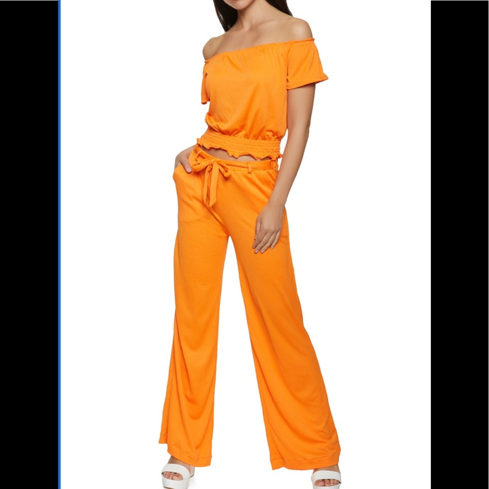 Two piece set